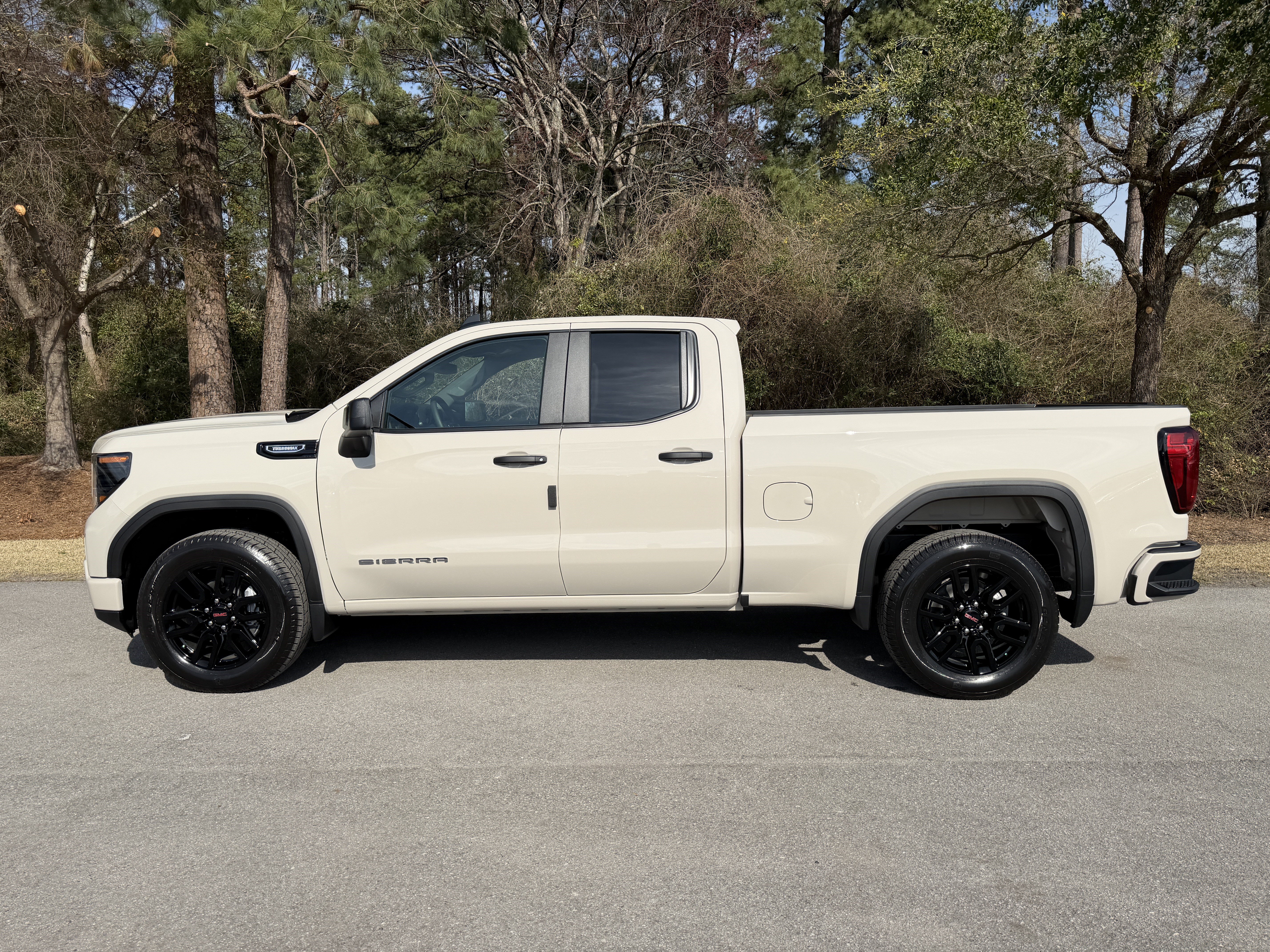 New 2026 GMC Sierra 1500 Pro w/ Graphite Edition AWD/4WD image 35