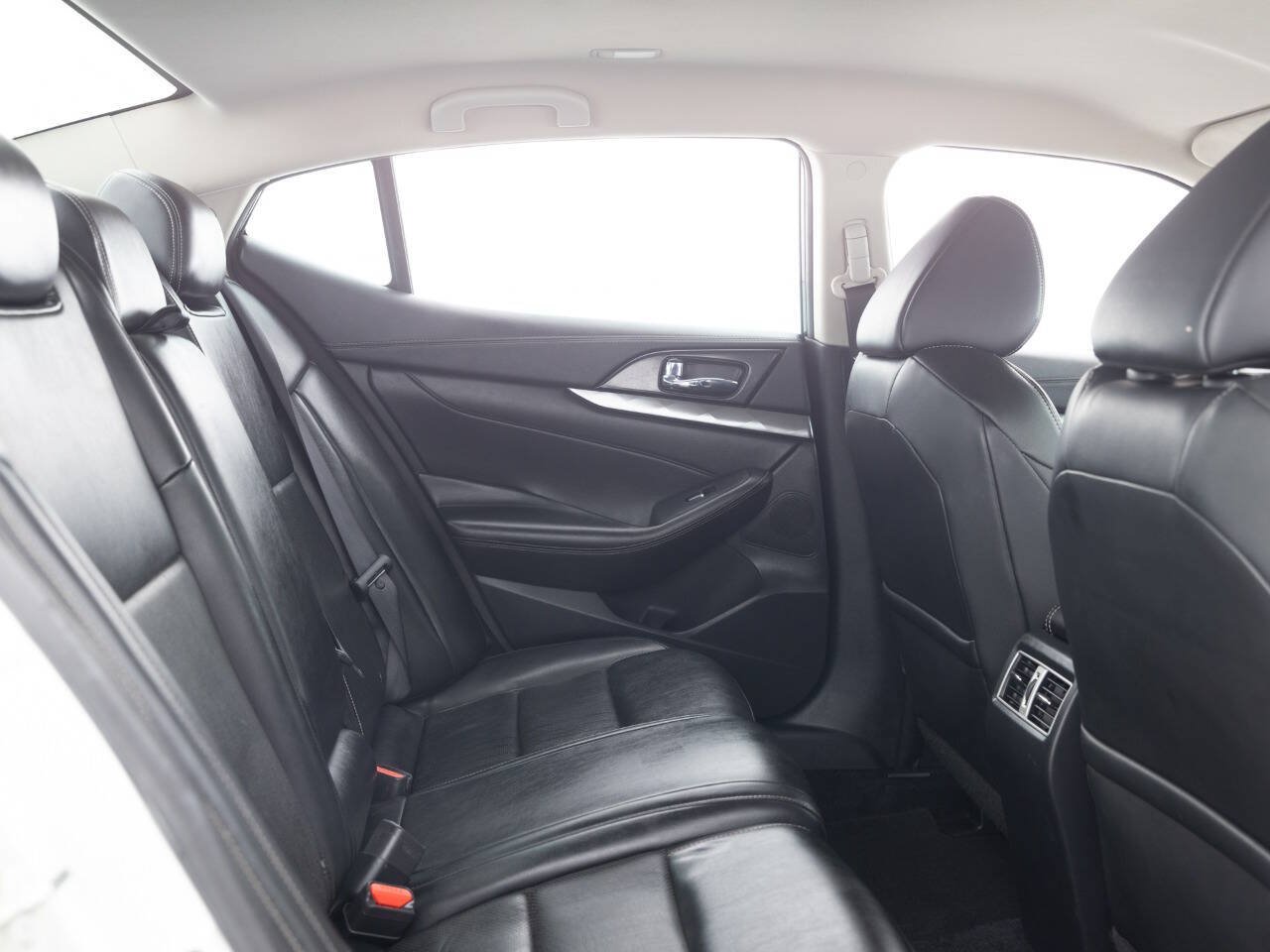 Used 2020 Nissan Maxima 3.5 SV w/ Floor Mat Group FWD image 29
