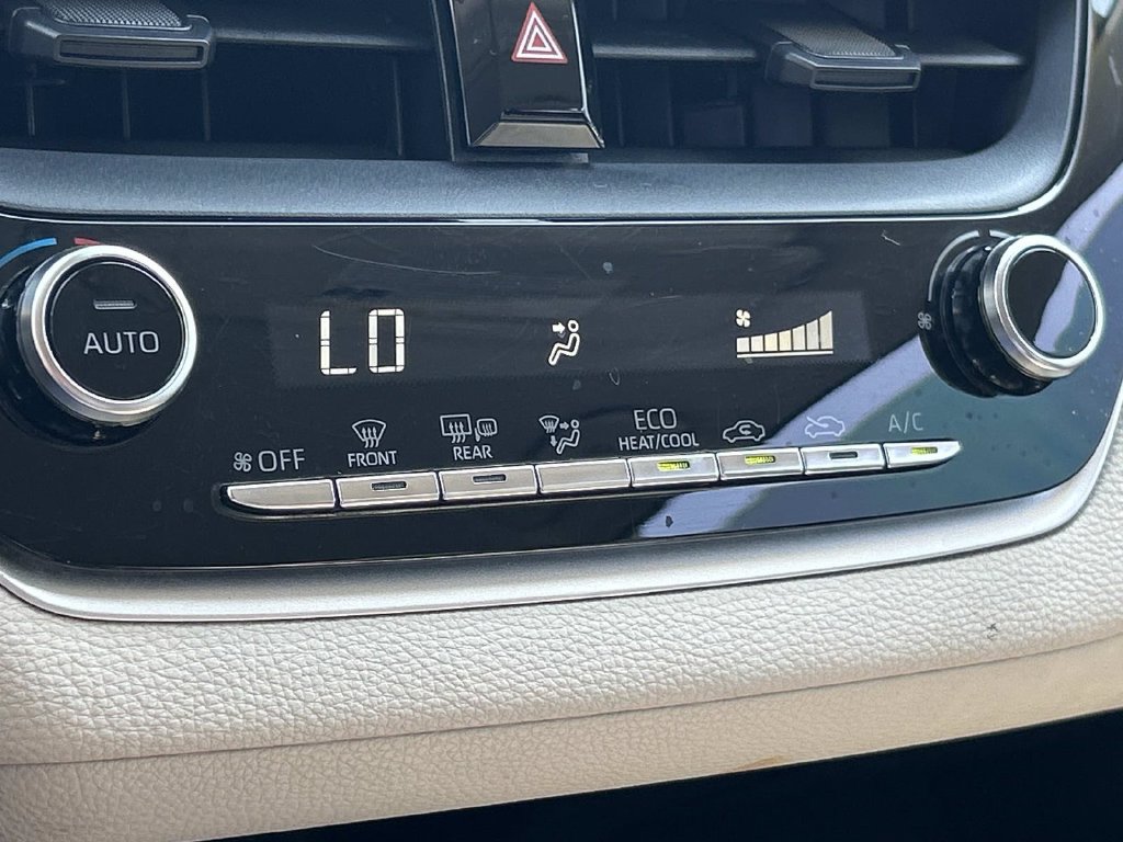 Used 2021 Toyota Corolla LE FWD image 19