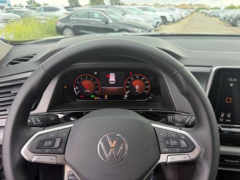 New 2026 Volkswagen Atlas Peak Edition AWD/4WD image 16