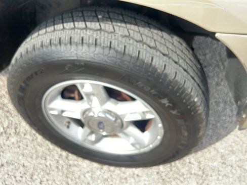 Used 2004 Ford Explorer Sport XLT RWD image 25