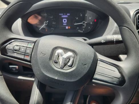 Used 2024 RAM ProMaster 2500 FWD image 21