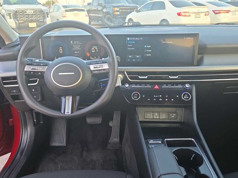 Used 2025 Hyundai Sonata SEL FWD image 14