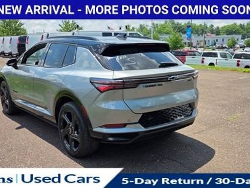 Used 2024 Chevrolet Equinox EV RS AWD/4WD image 7