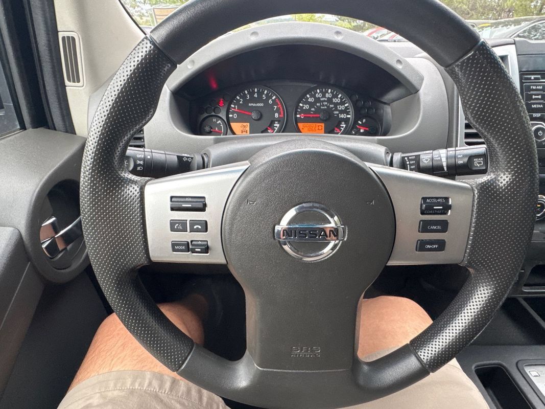 Used 2014 Nissan Xterra X AWD/4WD image 22