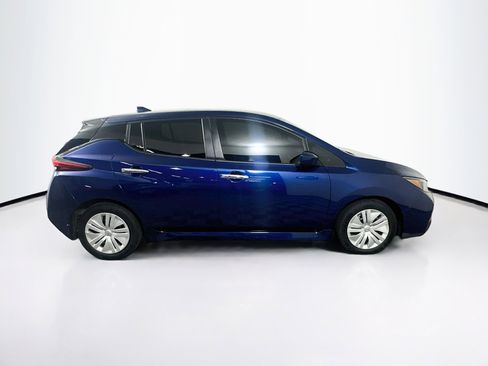 Used 2024 Nissan Leaf S FWD image 10