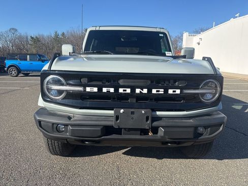 Used 2024 Ford Bronco Outer Banks image 3