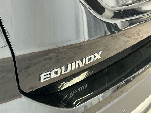 Used 2024 Chevrolet Equinox LT FWD image 10