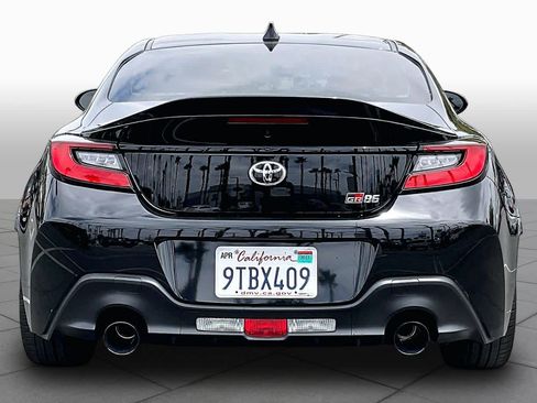 Certified 2025 Toyota GR86 Premium w/ ALL Weather Mat Package (TMS) RWD image 4