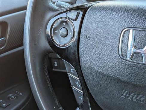 Used 2017 Honda Accord Sport image 12