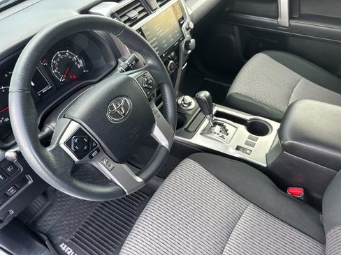Used 2020 Toyota 4Runner SR5 image 10