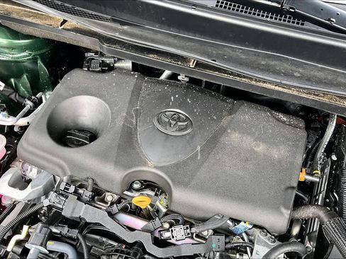 Used 2025 Toyota Sienna Limited AWD/4WD image 31