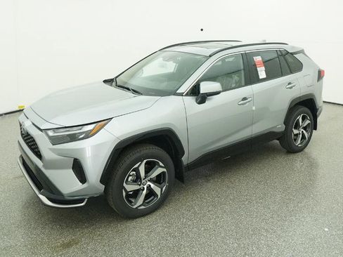 New 2025 Toyota RAV4 SE image 1
