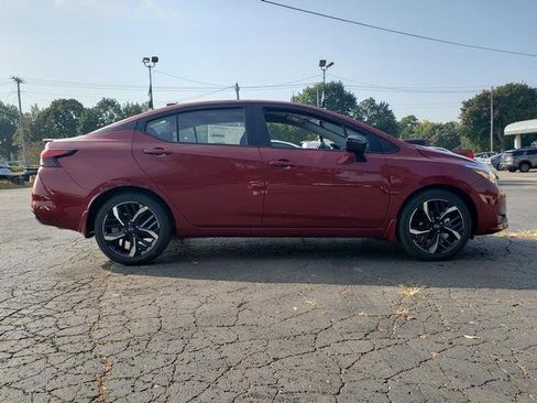 New 2025 Nissan Versa SR w/ Trunk Package image 8