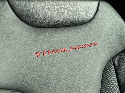 New 2026 Jeep Compass Trailhawk image 39