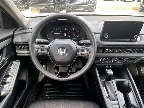 Used 2023 Honda Accord LX image 5