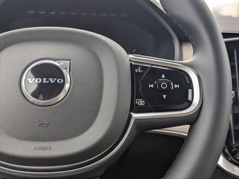 Used 2026 Volvo XC90 B6 Plus w/ Protection Package Premier AWD/4WD image 15