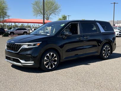 Used 2024 Kia Carnival EX