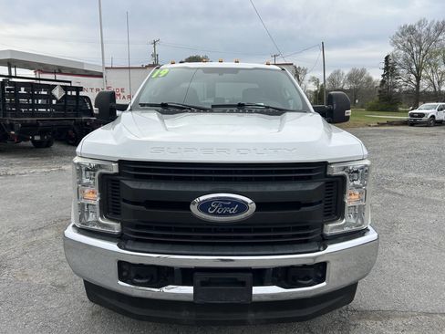 Used 2019 Ford F350 XL w/ Power Equipment Group image 3