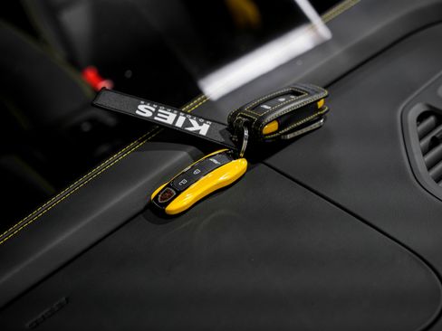 Used 2025 Porsche 911 GT3 RS image 34