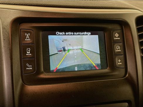 Used 2016 Jeep Cherokee Latitude AWD/4WD image 22