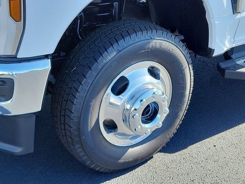 Used 2026 Ford F350 XLT AWD/4WD image 14