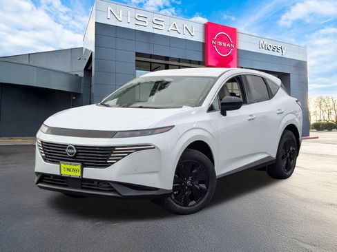 New 2025 Nissan Murano SV image 1