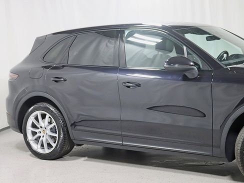 Used 2020 Porsche Cayenne image 3