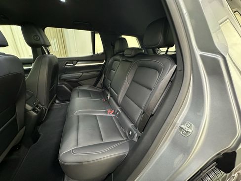 Used 2025 GMC Terrain Elevation w/ Elevation Premium Package AWD/4WD image 22
