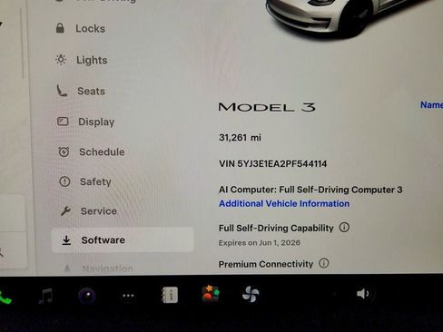 Used 2023 Tesla Model 3 Standard Range RWD image 13