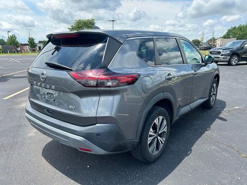 Used 2022 Nissan Rogue SV FWD image 9