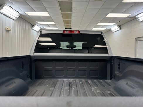Used 2024 RAM 2500 Big Horn w/ Bed Utility Group image 23