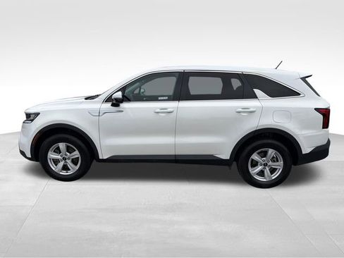 Used 2022 Kia Sorento LX AWD/4WD image 4
