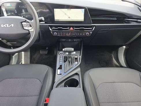 New 2025 Kia Niro EX image 13