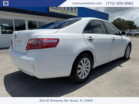 Used 2008 Toyota Camry LE FWD image 3