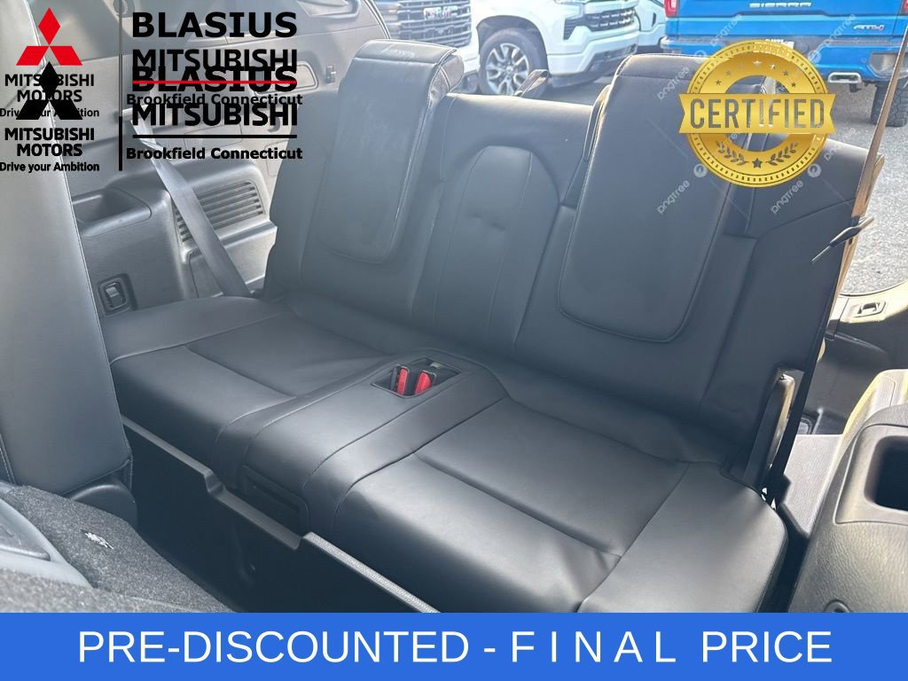 Used 2023 Mitsubishi Outlander 4WD Plug-In Hybrid image 11