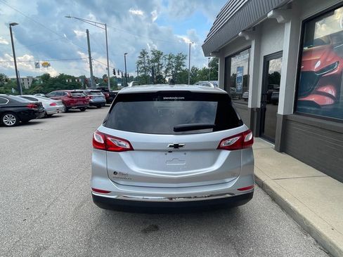 Used 2021 Chevrolet Equinox LT image 4
