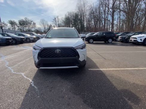 Certified 2024 Toyota Corolla Cross LE image 9