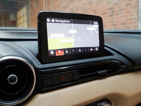 Used 2019 MAZDA MX-5 Miata Grand Touring RWD image 55