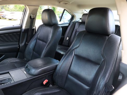 Used 2012 Ford Taurus SEL image 6