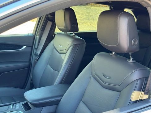 Certified 2025 Cadillac XT5 Premium Luxury image 20
