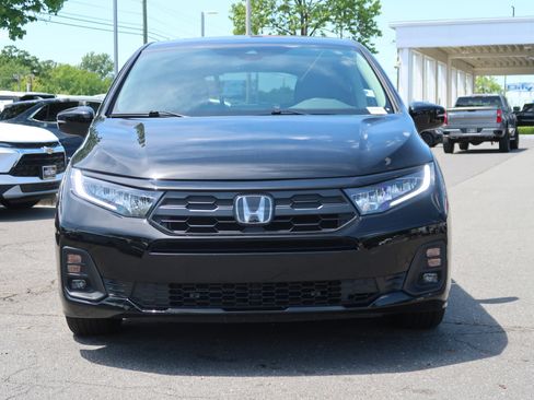 Used 2025 Honda Odyssey EX-L image 3