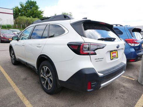 Used 2020 Subaru Outback Limited w/ Popular Package #2 AWD/4WD image 3