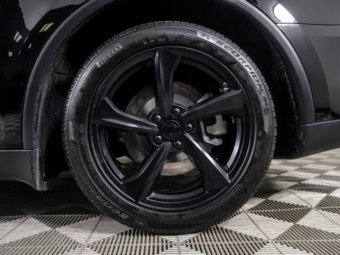 Used 2026 Tesla Model Y AWD image 36