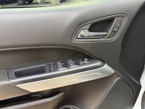 Used 2022 Chevrolet Colorado ZR2 image 4