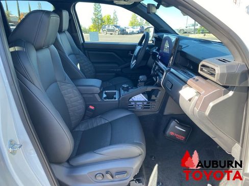 New 2026 Toyota Tacoma TRD Off-Road AWD/4WD image 10