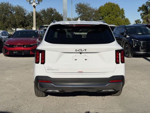 New 2026 Kia Sorento S image 5
