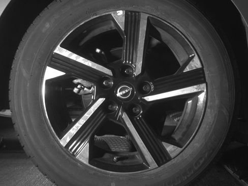 Used 2025 Nissan Sentra SV FWD image 18