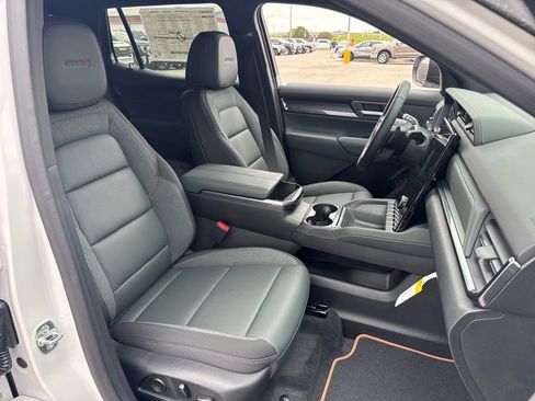 New 2026 GMC Terrain AT4 image 10