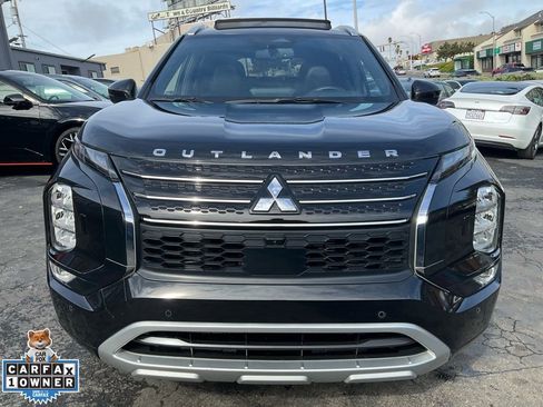 Used 2023 Mitsubishi Outlander SEL image 2